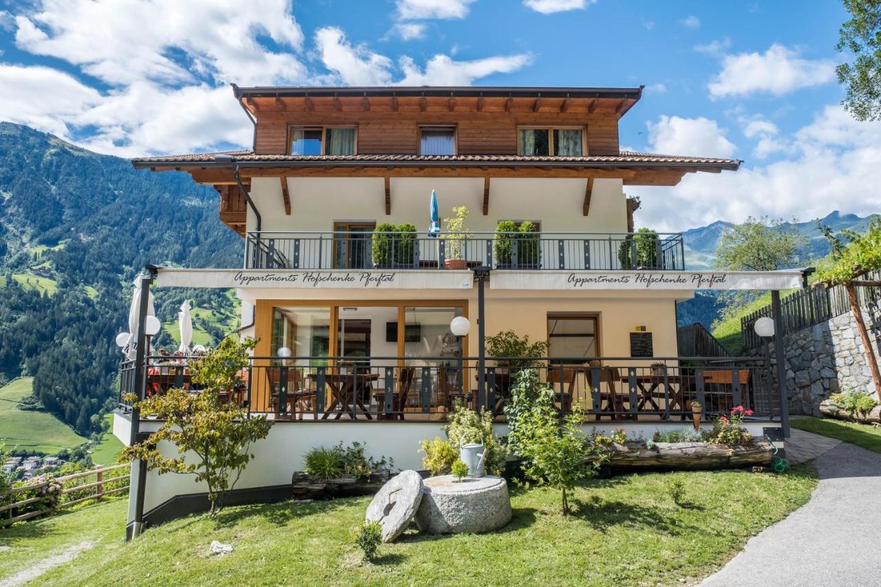 Hofschenke Pfeiftal - Bergwiese San Martino In Passiria  Luaran gambar