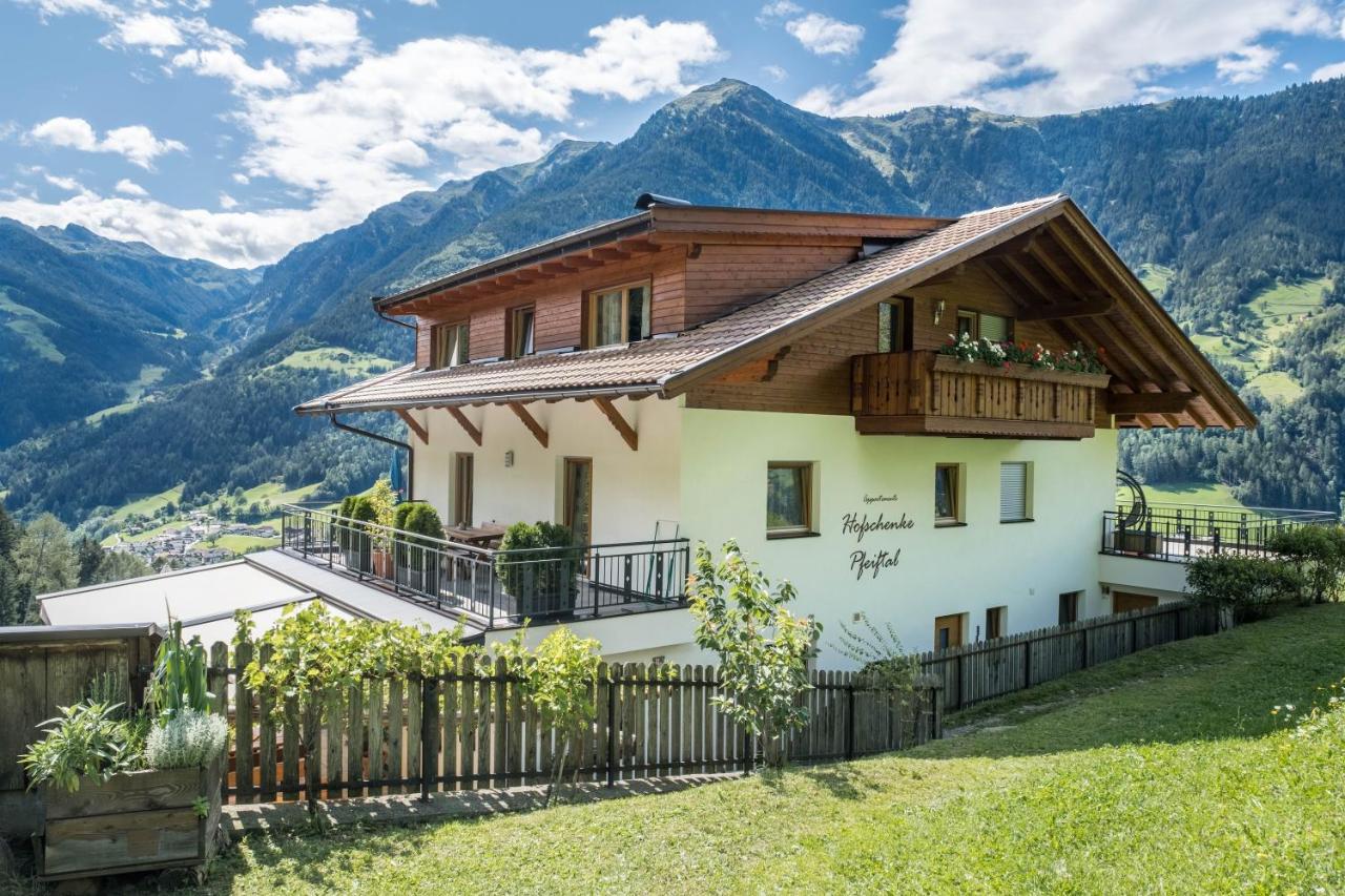 Hofschenke Pfeiftal - Bergwiese San Martino In Passiria  Luaran gambar